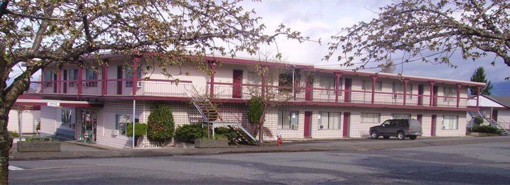 A-1 Alberni Inn Port Alberni Ngoại thất bức ảnh