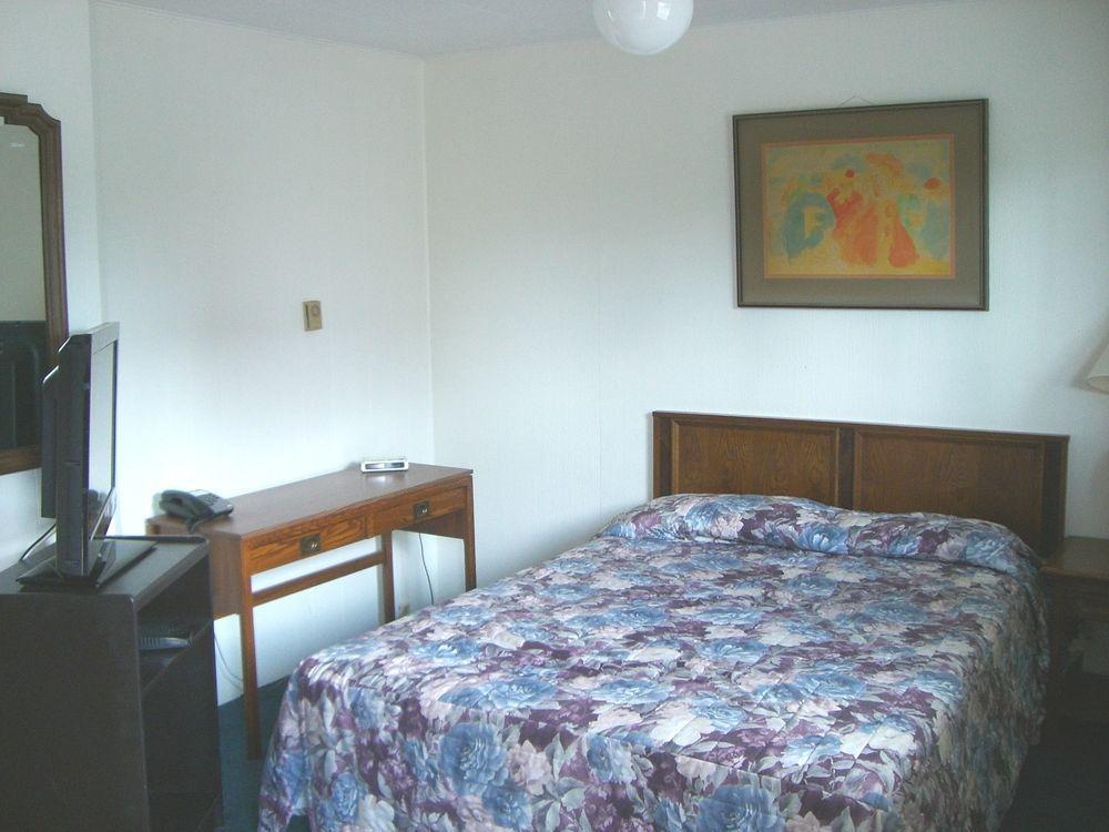 A-1 Alberni Inn Port Alberni Ngoại thất bức ảnh