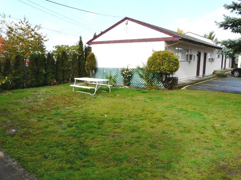 A-1 Alberni Inn Port Alberni Ngoại thất bức ảnh