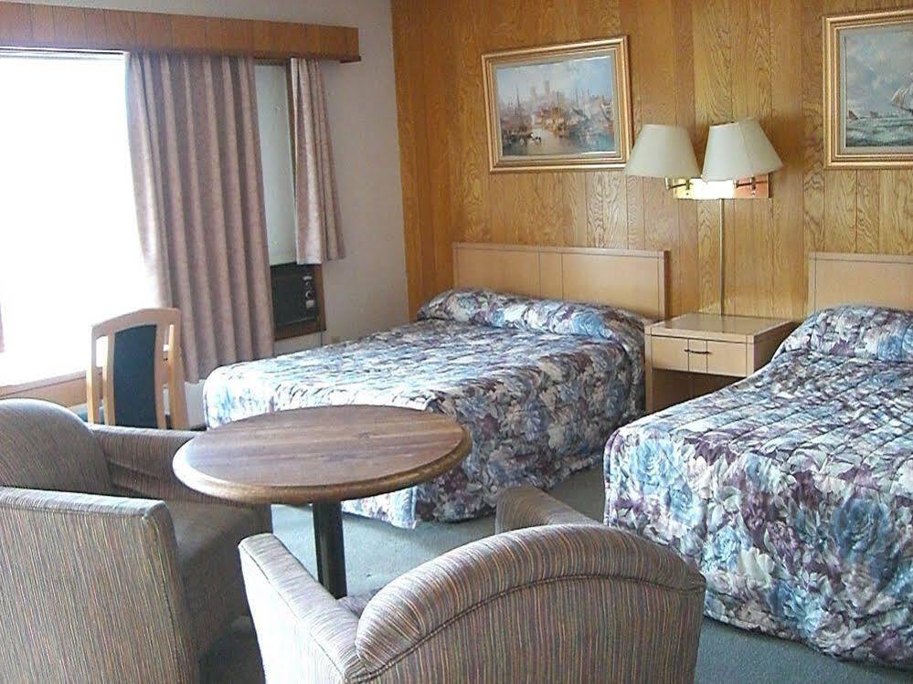 A-1 Alberni Inn Port Alberni Ngoại thất bức ảnh